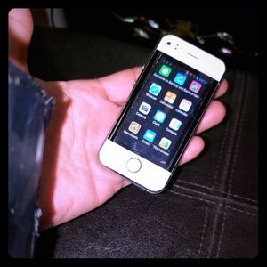 Tiny smart phone